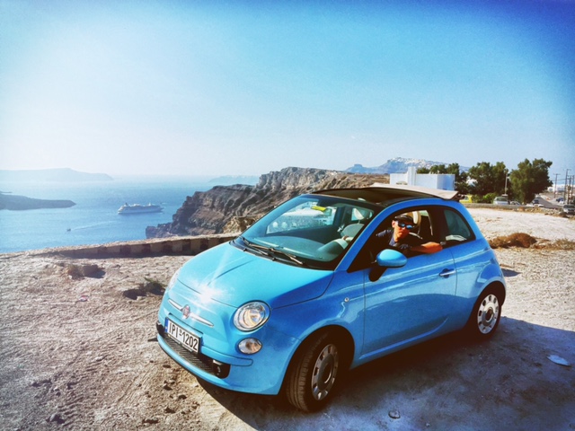 Nuestro coche de alquiler en Santorini
