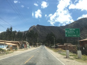 En carretera hacia Ollanta con nuestro taxi