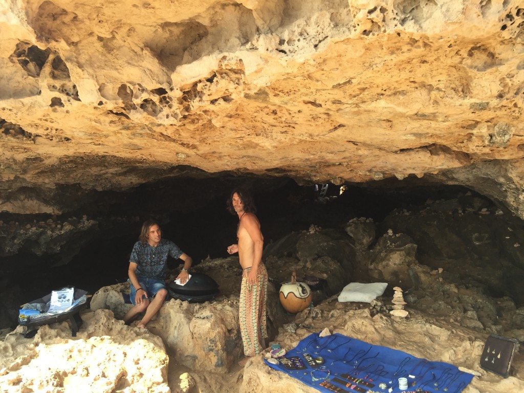 Hippies, en el agujero