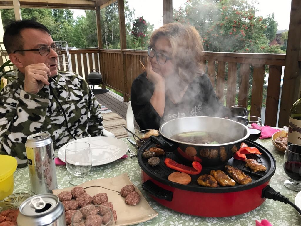 Cena Barbacoa con Estee y en **