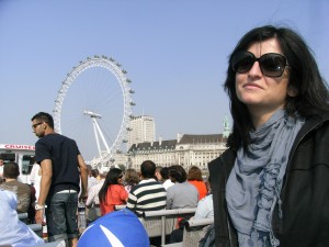 Con estas pintas iba yo de viaje hace 8 años. Eso sí mis gafas de folclórica siguen siendo un must